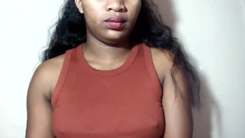 Snapshot of lovelylarra chatting on 07.24.26 lovelylarra online show from 07.24.26