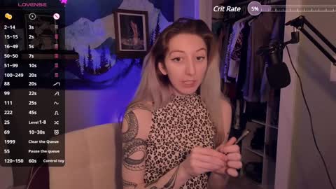 lovelylittlelucyy online show from 12.14.24