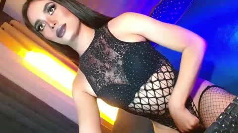 Snapshot of lovelymiss_shyna11 chatting on 05.24.26 lovelymiss_shyna11 online show from 05.24.26