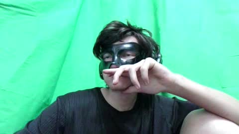 Snapshot of lovelyowner chatting on 01.01.25 .com online show from 01.01.25