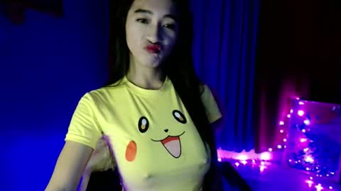 Snapshot of lovelypetite143 chatting on 03.21.26 lovelypetite143 online show from 03.21.26
