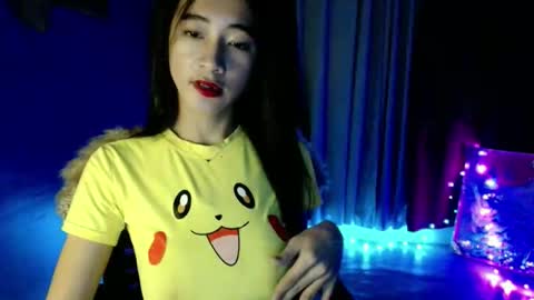 Snapshot of lovelypetite143 chatting on 03.23.26 lovelypetite143 online show from 03.23.26