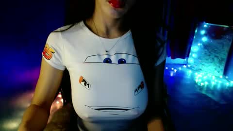 Snapshot of lovelypetite143 chatting on 04.10.26 lovelypetite143 online show from 04.10.26