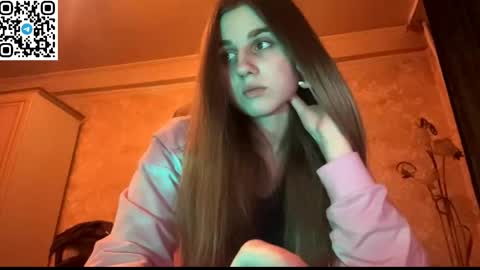 Snapshot of lovelysilk_63 chatting on 04.27.26 ELA online show from 04.27.26