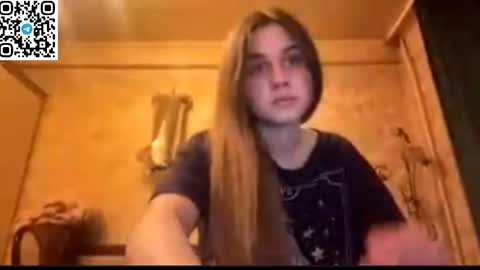 Snapshot of lovelysilk_63 chatting on 05.25.26 ELA online show from 05.25.26