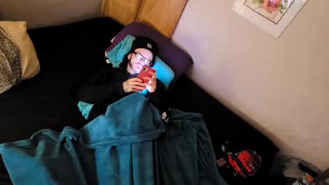 Snapshot of lovepussy453269 chatting on 12.29.24 That guy online show from 12.29.24