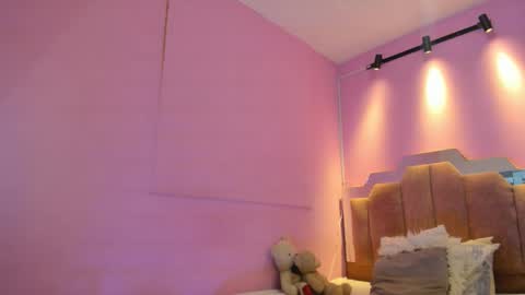 L O V E  online show from 02.27.26