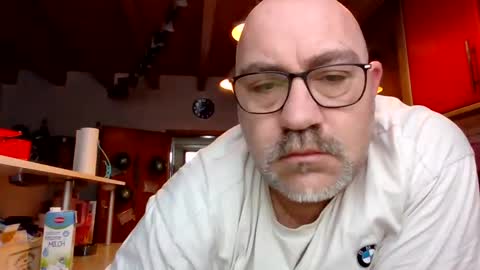 Snapshot of lover010983 chatting on 02.19.25 lover010983 online show from 02.19.25