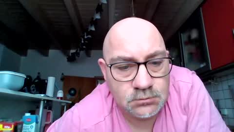 Snapshot of lover010983 chatting on 02.24.25 lover010983 online show from 02.24.25