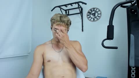 Snapshot of lover_fitnessboy chatting on 03.10.25 kevin online show from 03.10.25