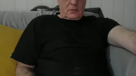 Snapshot of loveroflatinas1 chatting on 11.13.25 loveroflatinas1 online show from 11.13.25