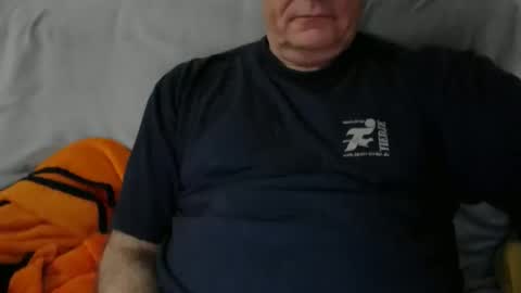 Snapshot of loveroflatinas1 chatting on 11.15.25 loveroflatinas1 online show from 11.15.25