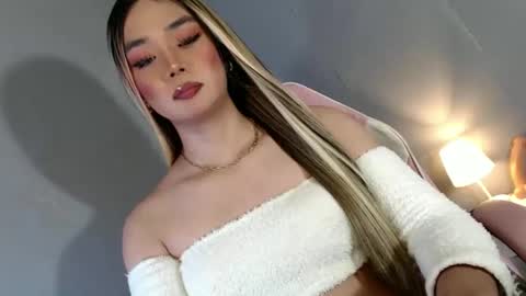 Snapshot of lovers_moon22 chatting on 12.12.24 lovers moon22 online show from 12.12.24