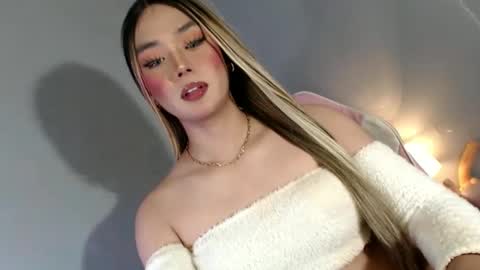 Snapshot of lovers_moon22 chatting on 01.29.25 lovers moon22 online show from 01.29.25