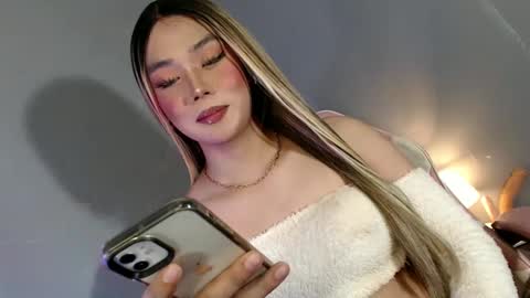 Snapshot of lovers_moon22 chatting on 02.02.25 lovers moon22 online show from 02.02.25