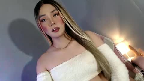 Snapshot of lovers_moon22 chatting on 02.08.25 lovers moon22 online show from 02.08.25