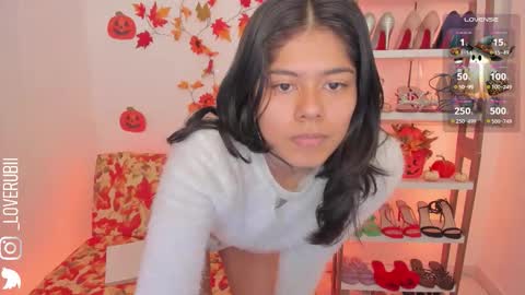 loverubii online show from 10.23.25