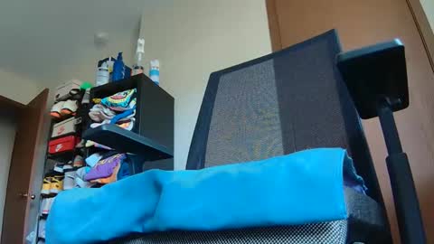 lovestrapons1 online show from 05.27.26