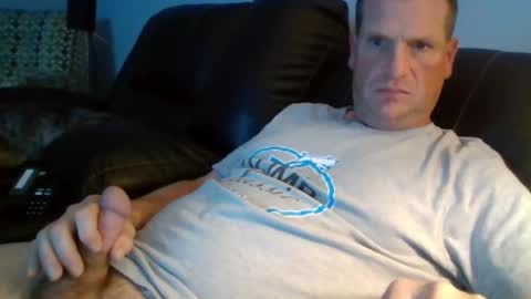 Snapshot of lovetocum37 chatting on 09.11.25 lovetocum37 online show from 09.11.25