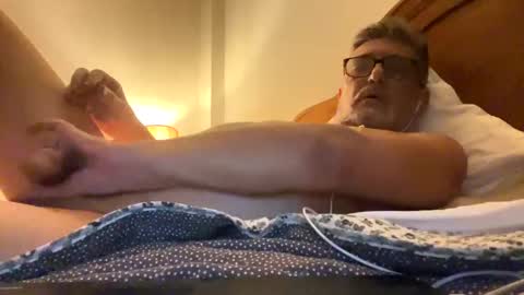 LovetoLick online show from 01.05.25