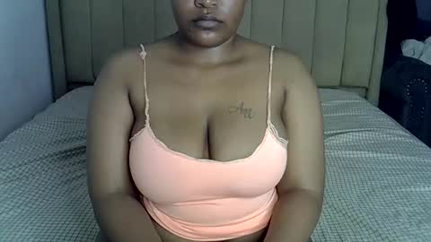 Snapshot of loveydivah chatting on 04.27.26 loveydivah online show from 04.27.26