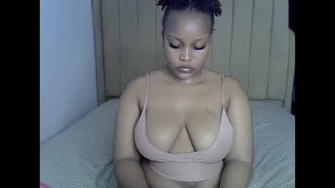 Snapshot of loveydivah chatting on 05.24.26 loveydivah online show from 05.24.26