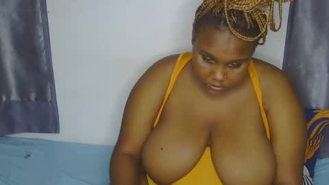 Snapshot of loveytiana chatting on 03.01.26 loveytiana online show from 03.01.26