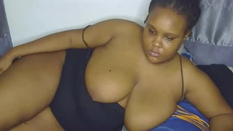 Snapshot of loveytiana chatting on 03.28.26 loveytiana online show from 03.28.26