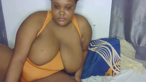Snapshot of loveytiana chatting on 04.07.26 loveytiana online show from 04.07.26