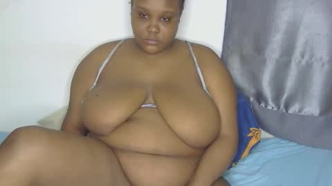 Snapshot of loveytiana chatting on 04.29.26 loveytiana online show from 04.29.26