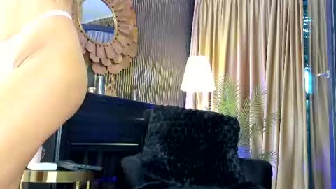 Nora online show from 07.03.26