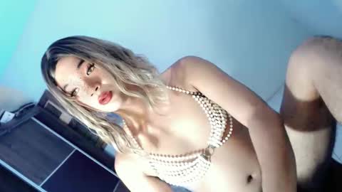 Snapshot of lovingmonaru969 chatting on 10.02.25 Lovingmonaru969 online show from 10.02.25