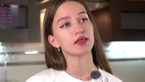 Emilia online show from 07.15.26