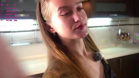 Emilia online show from 07.19.26