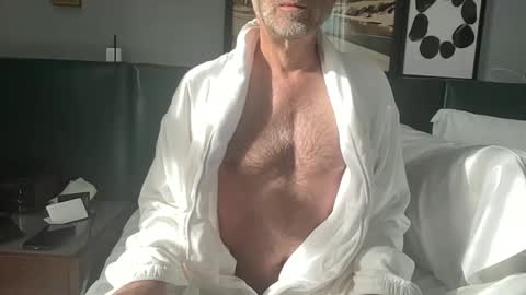 Snapshot of lqi chatting on 09.09.25 lqi online show from 09.09.25