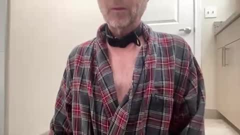 Snapshot of lqi chatting on 10.19.25 lqi online show from 10.19.25