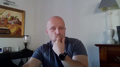 Snapshot of lrda49 chatting on 02.03.25 Espigle online show from 02.03.25