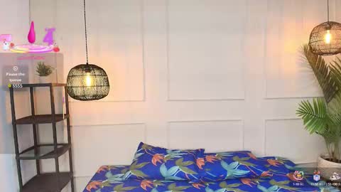 lUAN online show from 10.12.25