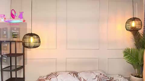 lUAN online show from 10.29.25