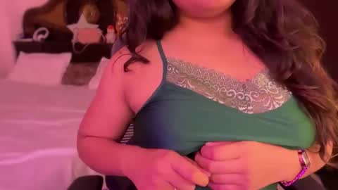 Snapshot of lubna_07 chatting on 10.17.25 slow poison online show from 10.17.25