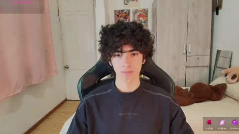 Snapshot of lucas_xo chatting on 04.27.26 lucas_xo online show from 04.27.26