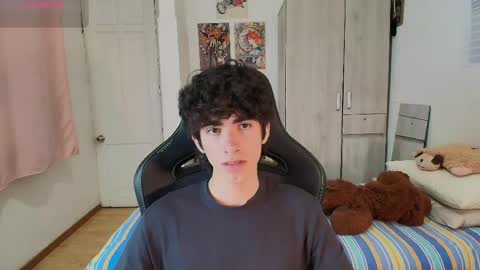 Snapshot of lucas_xo chatting on 05.30.26 lucas_xo online show from 05.30.26