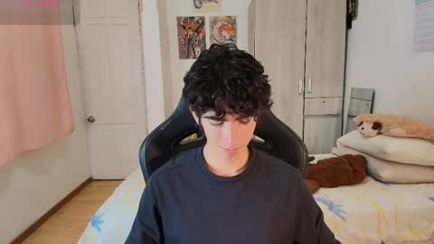 Snapshot of lucas_xo chatting on 05.31.26 lucas_xo online show from 05.31.26