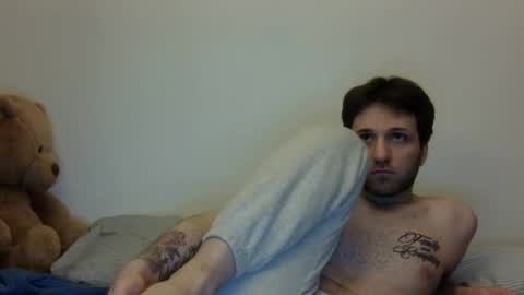 lucasbacon13 online show from 02.15.25
