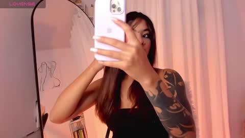 Lucia online show from 01.21.25