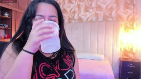 Lucia Vonne online show from 05.18.26