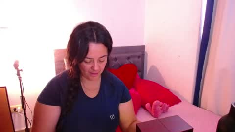 Lucia Vonne online show from 06.04.26