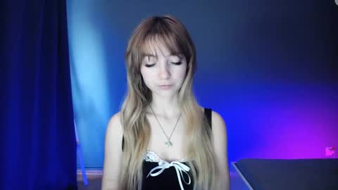 Snapshot of luciacam20 chatting on 02.28.25 Lucy online show from 02.28.25