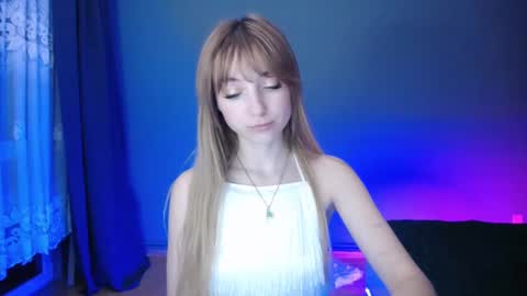 Snapshot of luciacam20 chatting on 03.01.25 Lucy online show from 03.01.25