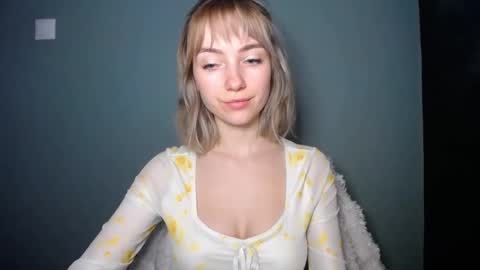 Snapshot of luciacam20 chatting on 02.18.26 Lucy online show from 02.18.26